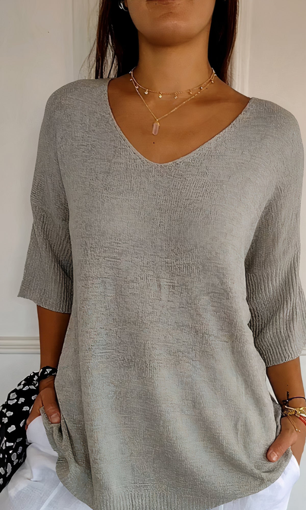 EVI - Knitted top with V-neck