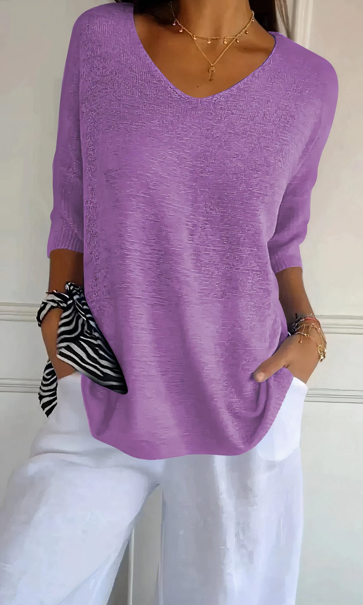 EVI - Knitted top with V-neck