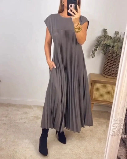 Fern - Sleeveless Pleated Dress