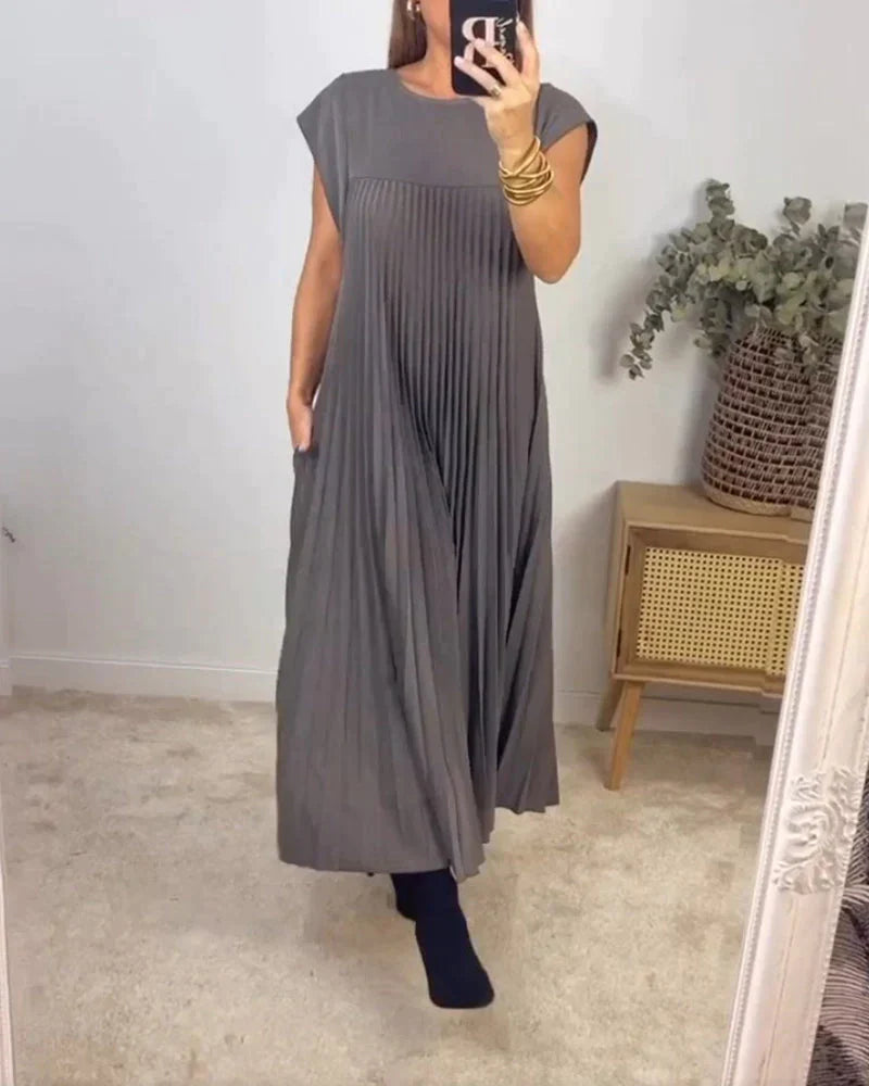 Fern - Sleeveless Pleated Dress