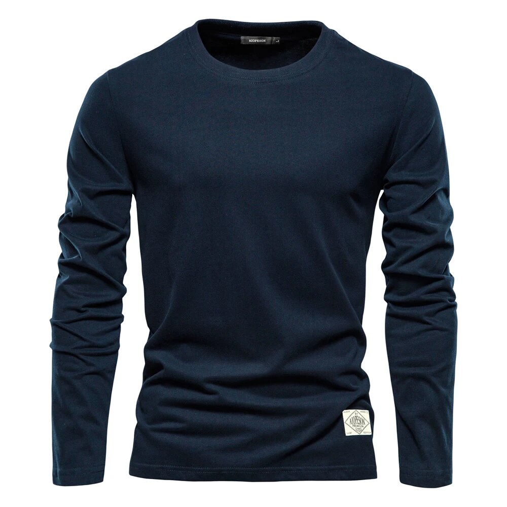 Levi - Classic Long-Sleeved T-Shirt